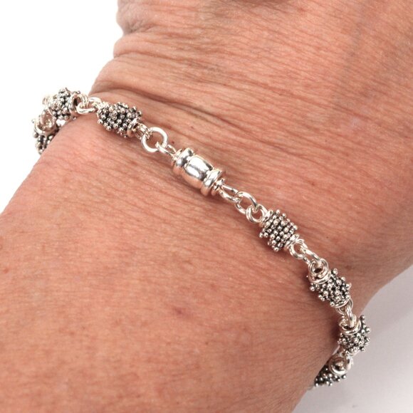 Michael Dawkins Sterling Silver Station Bracelet w Toggle Closure 7.5" - Picture 4 of 5